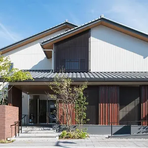 Grand Base Hakata Gofuku Fukuoka (Fukuoka)
